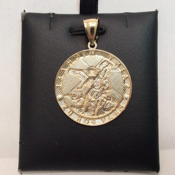 10K YELLOW REAL GOLD SOLID MEN'S SAINT MICHAEL ARCHANGEL DEVIL MEDALLION 4.5gr - Picture 3 of 8